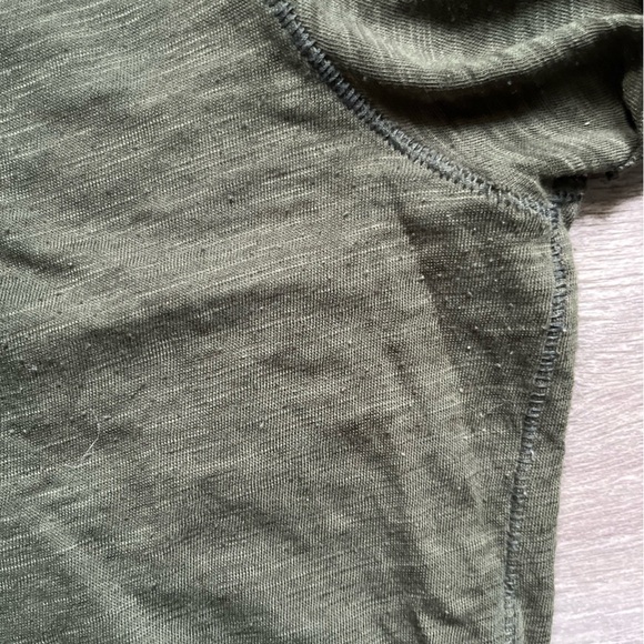 We the Free Olive Army Green Semi Sheer Fitted Summer Fall T Shirt Size L Casual - Picture 4 of 7